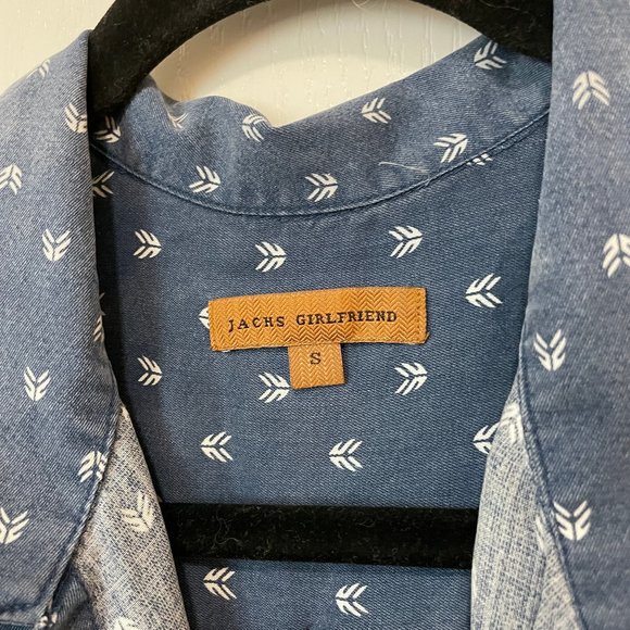 Jachs Girlfriend button up top - Picture 2 of 3